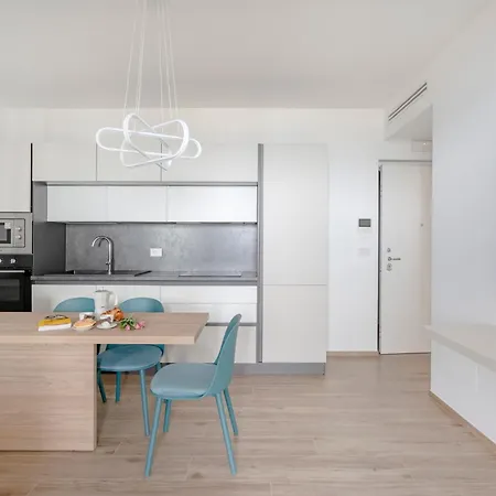 Guesthost - Seaside * Бари