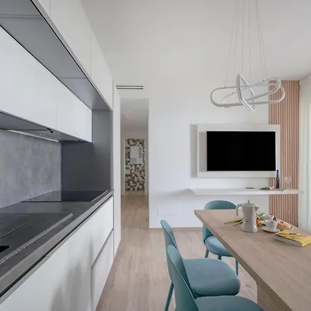 Guesthost - Seaside Appartement Bari