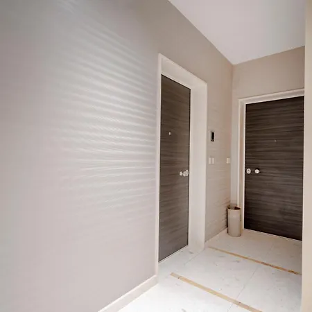 Guesthost - Seaside Бари