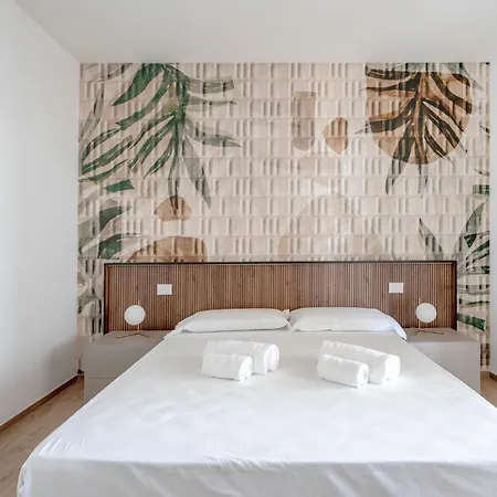 Guesthost - Seaside * Бари