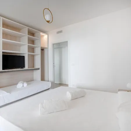 Apartment Guesthost - Seaside Bari